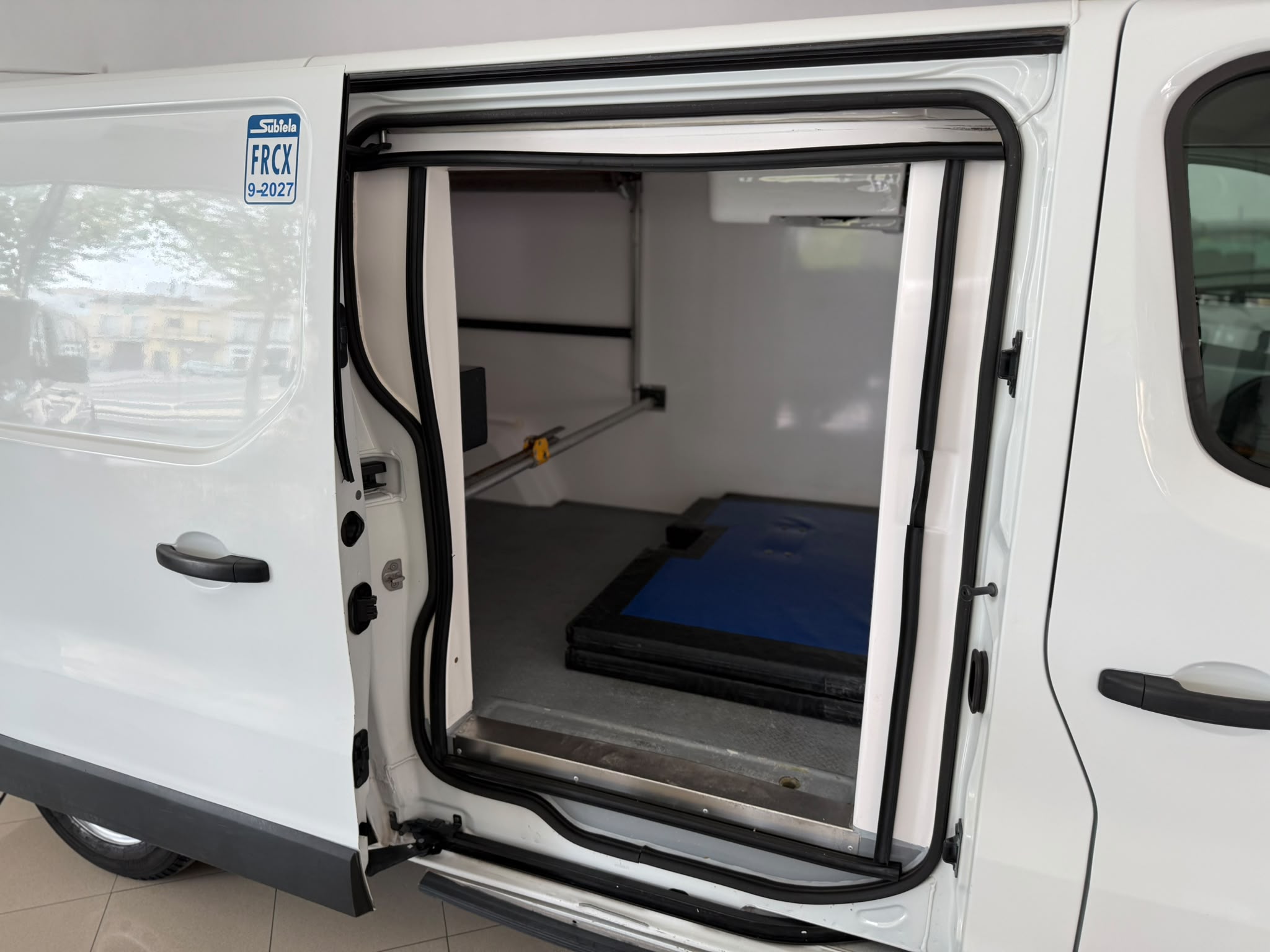 Opel Vivaro FG ISOTERMO CON FRIO -20º